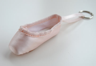 So Danca Pointe Shoe Keyring KCE01